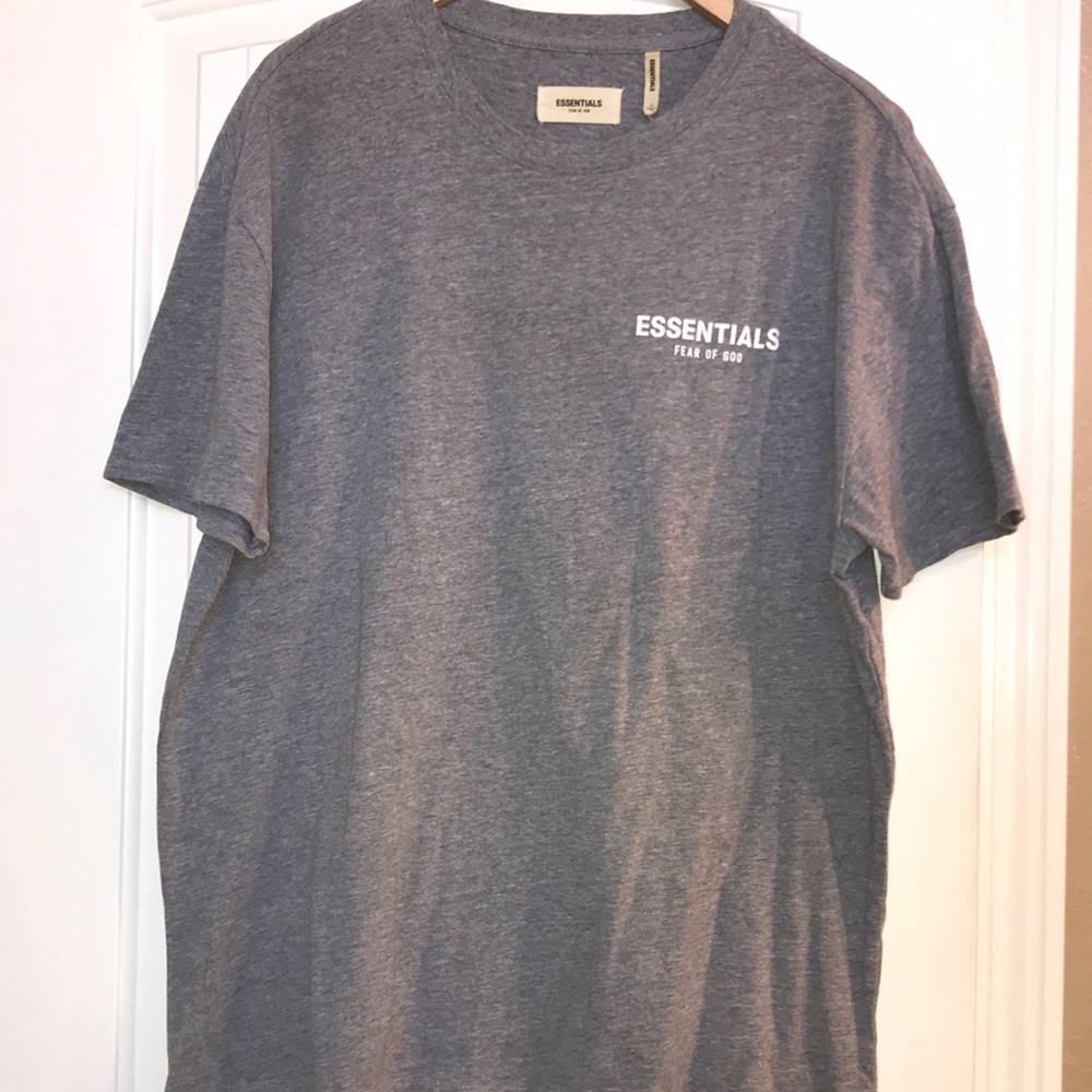 Men’s size small Fear of God ESSENTIALS shirt